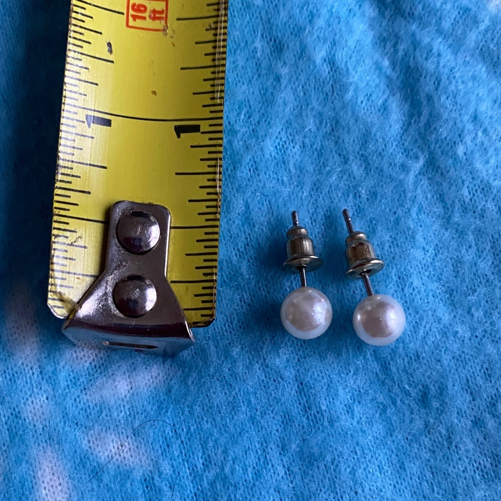 Elegant Silver Pearl Stud Earrings